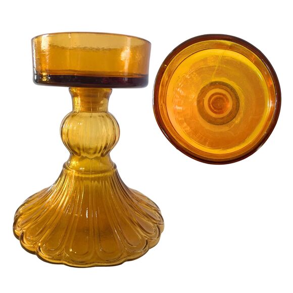 Mid-Century Amber Glass Table Lamp: Quilted Diamond Pattern | One Owner - Picture 4 of 5